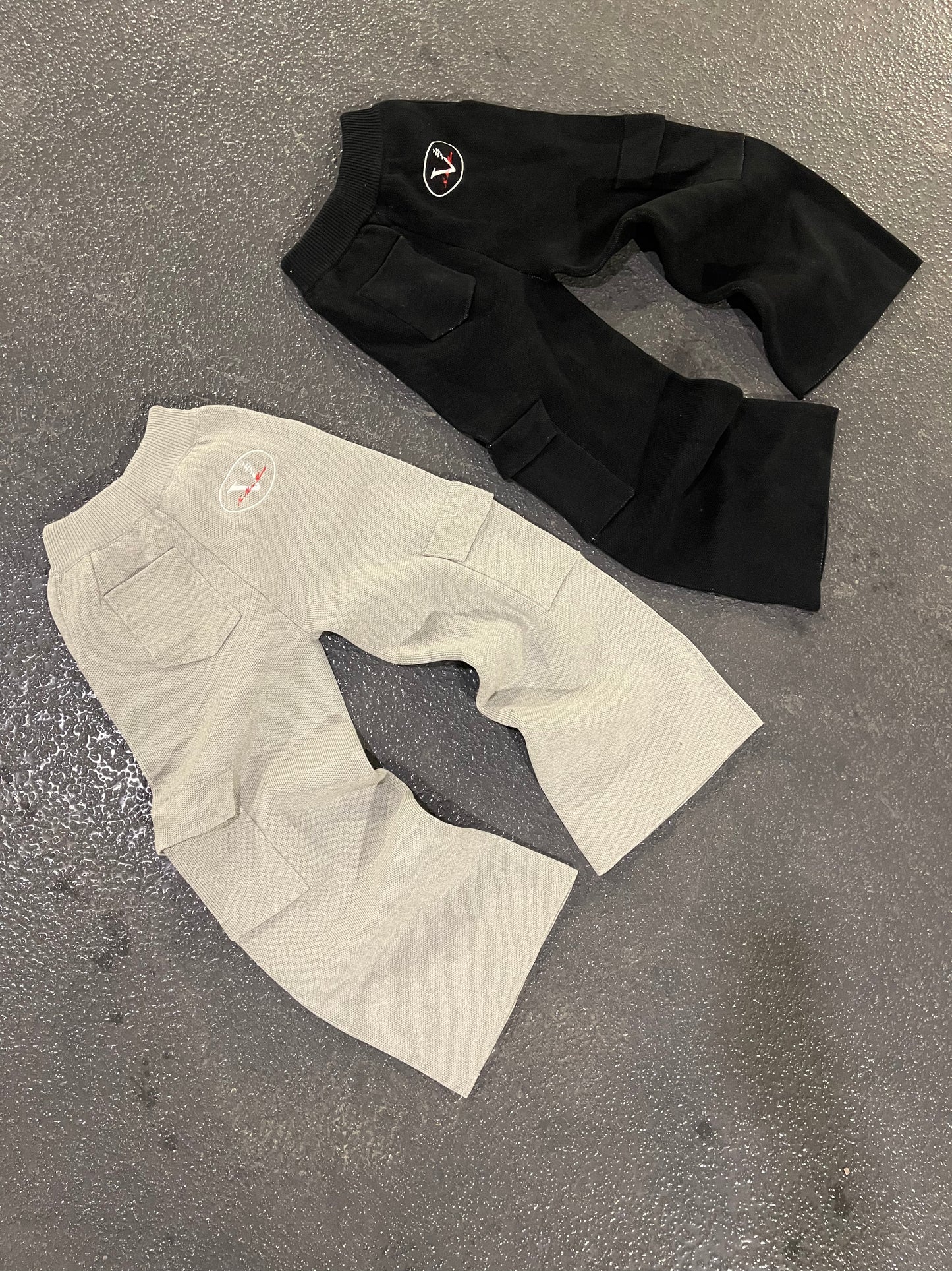 VLNS "W.A.A.V.I.S.S" FLARED SWEATPANTS