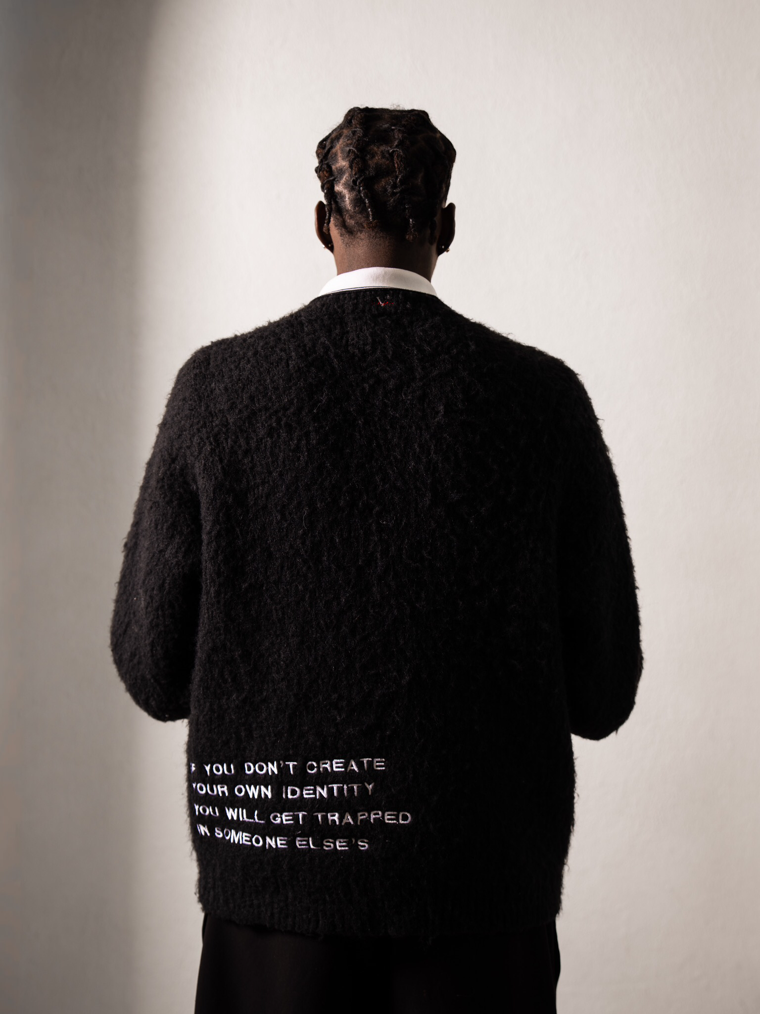 VLNS “ FIND YOUR IDENTITY” FULL ZIP UP  MOHAIR CARDIGAN (BLACK)