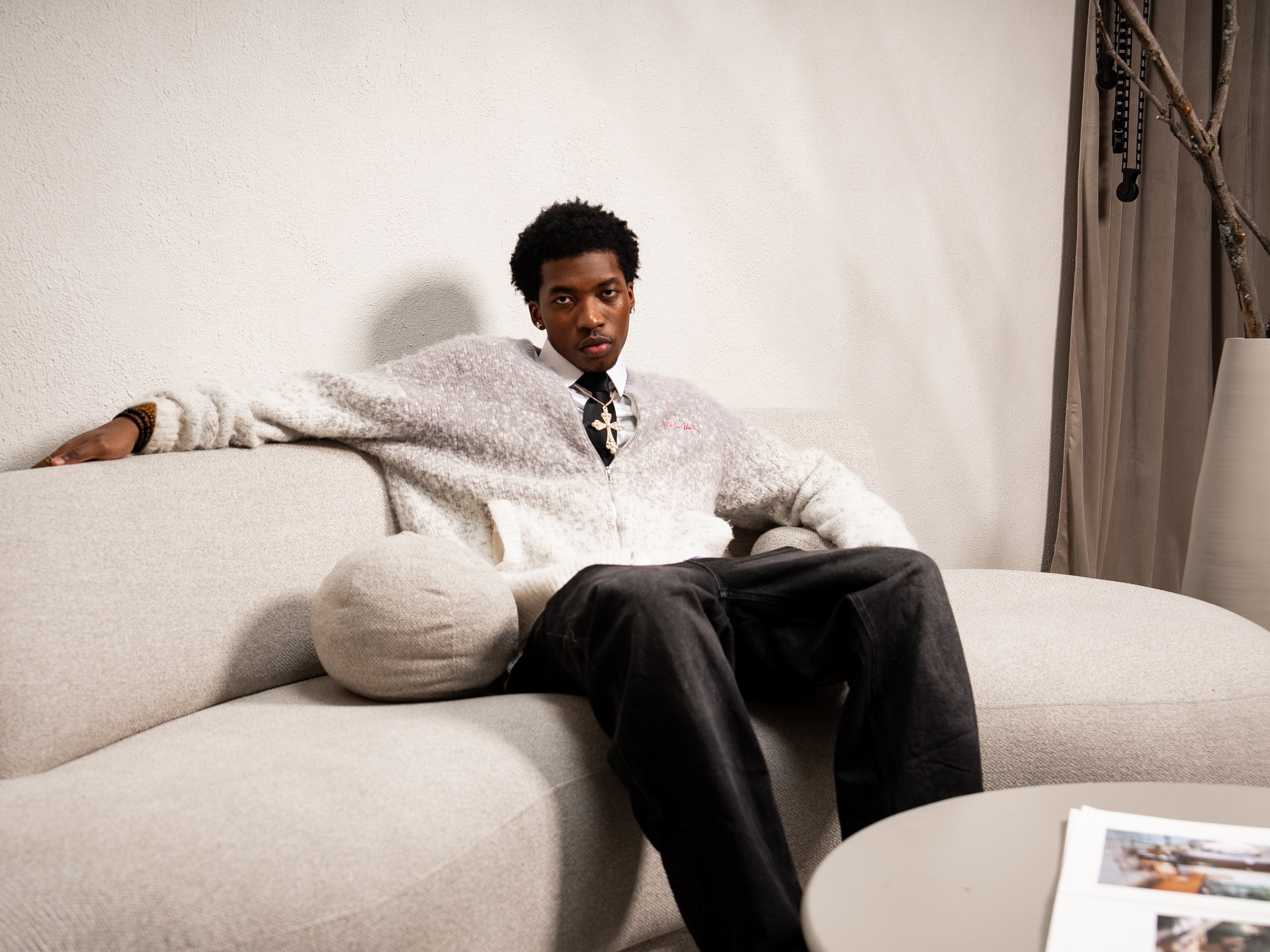 VLNS “ FIND YOUR IDENTITY” FULL ZIP UP  MOHAIR CARDIGAN (GREY)