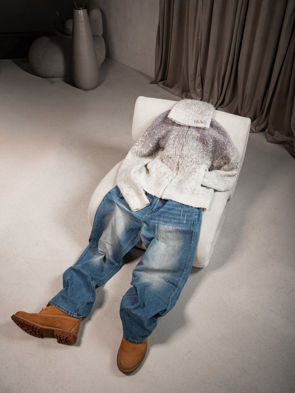 VLNS “ FIND YOUR IDENTITY” FULL ZIP UP  MOHAIR CARDIGAN (GREY)