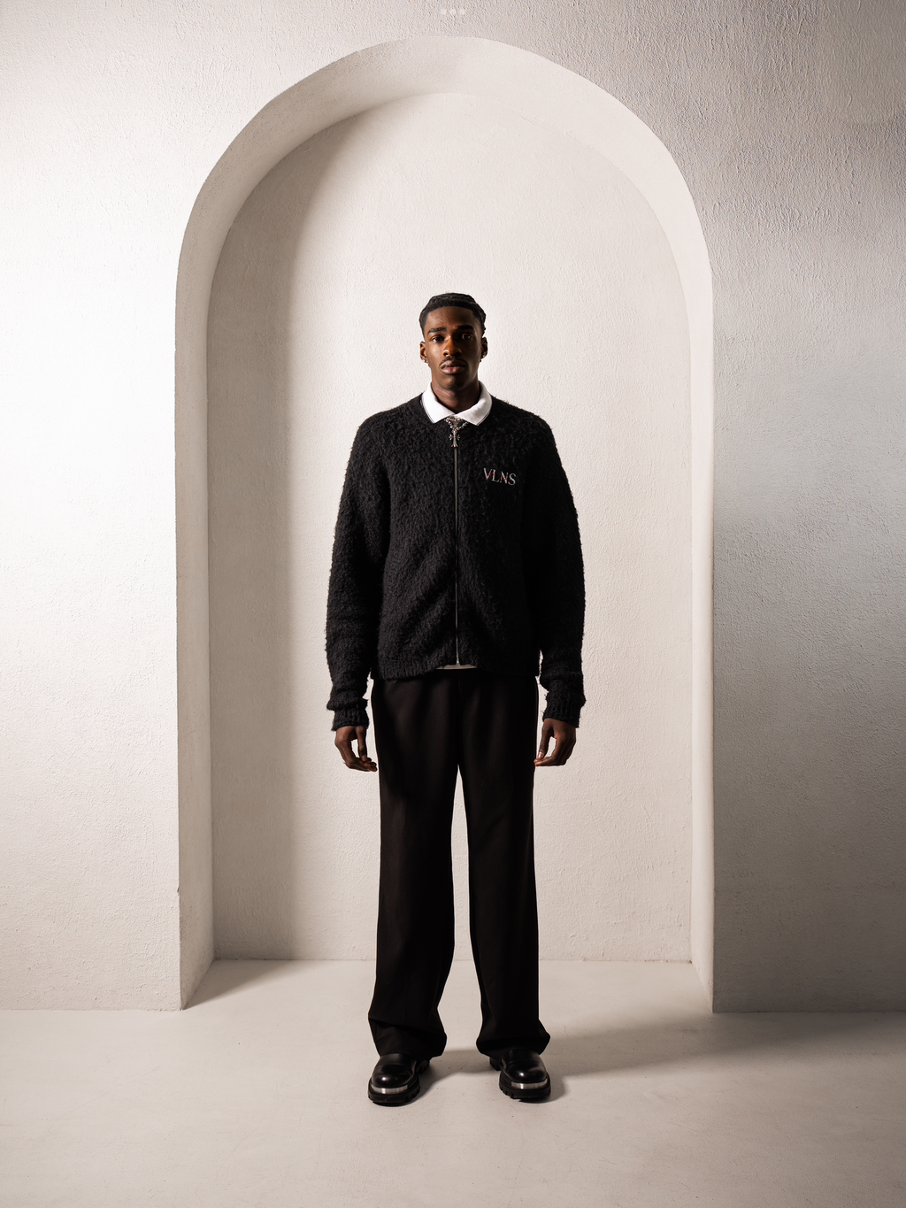 VLNS “ FIND YOUR IDENTITY” FULL ZIP UP  MOHAIR CARDIGAN (BLACK)