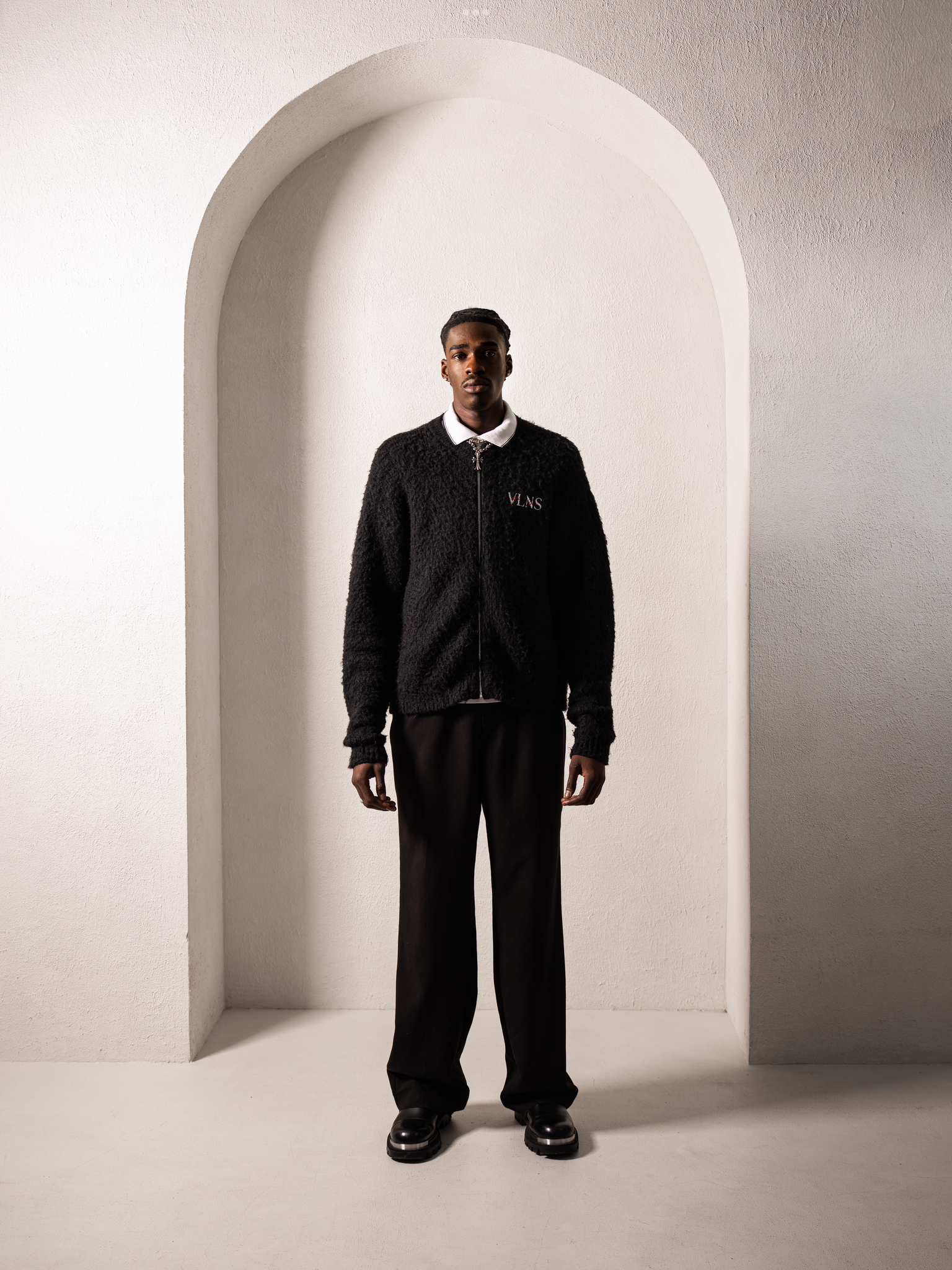 VLNS “ FIND YOUR IDENTITY” FULL ZIP UP  MOHAIR CARDIGAN (BLACK)