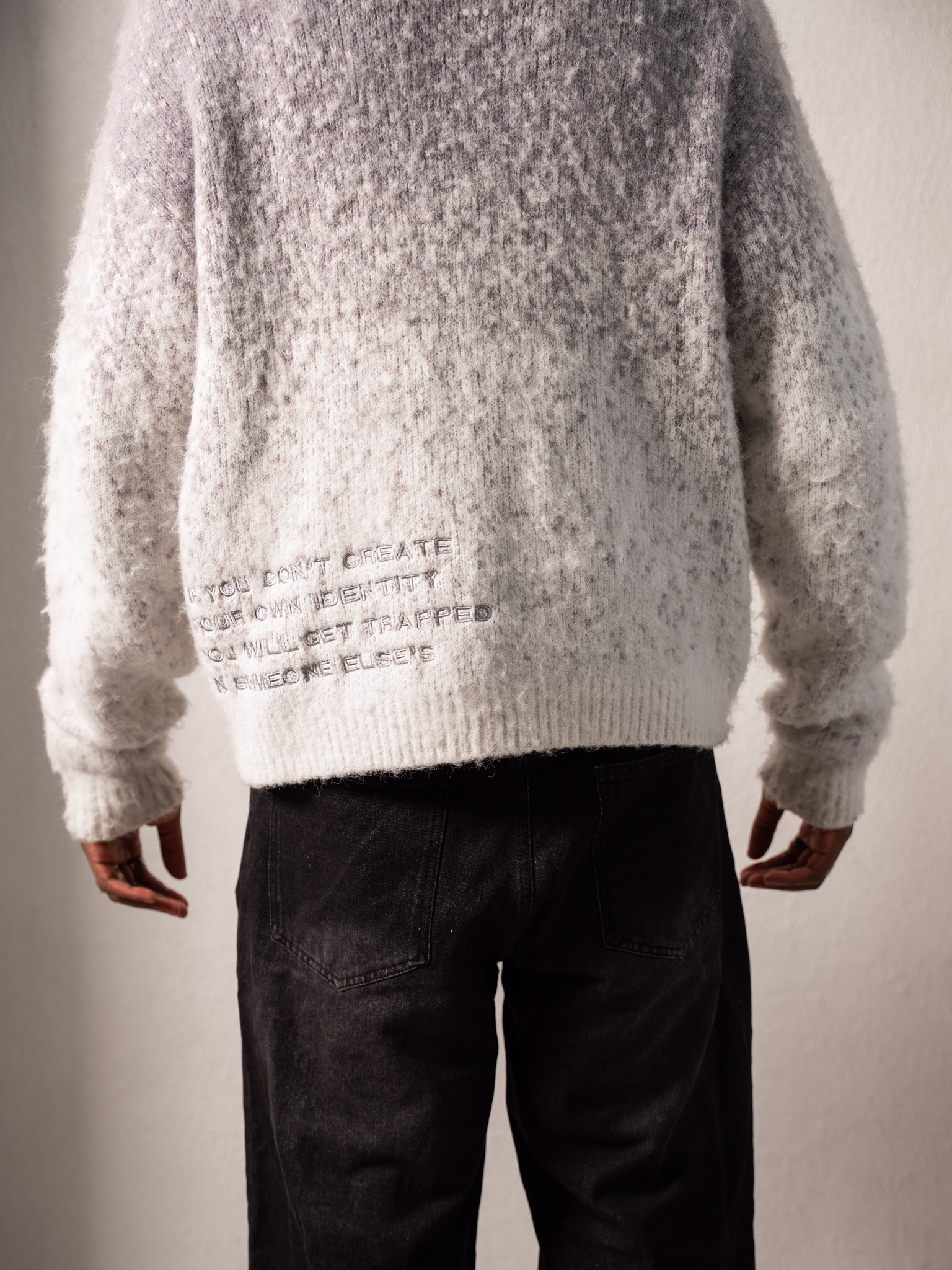 VLNS “ FIND YOUR IDENTITY” FULL ZIP UP  MOHAIR CARDIGAN (GREY)